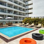 Amazing Loft - 2 Minutes From The Airport!