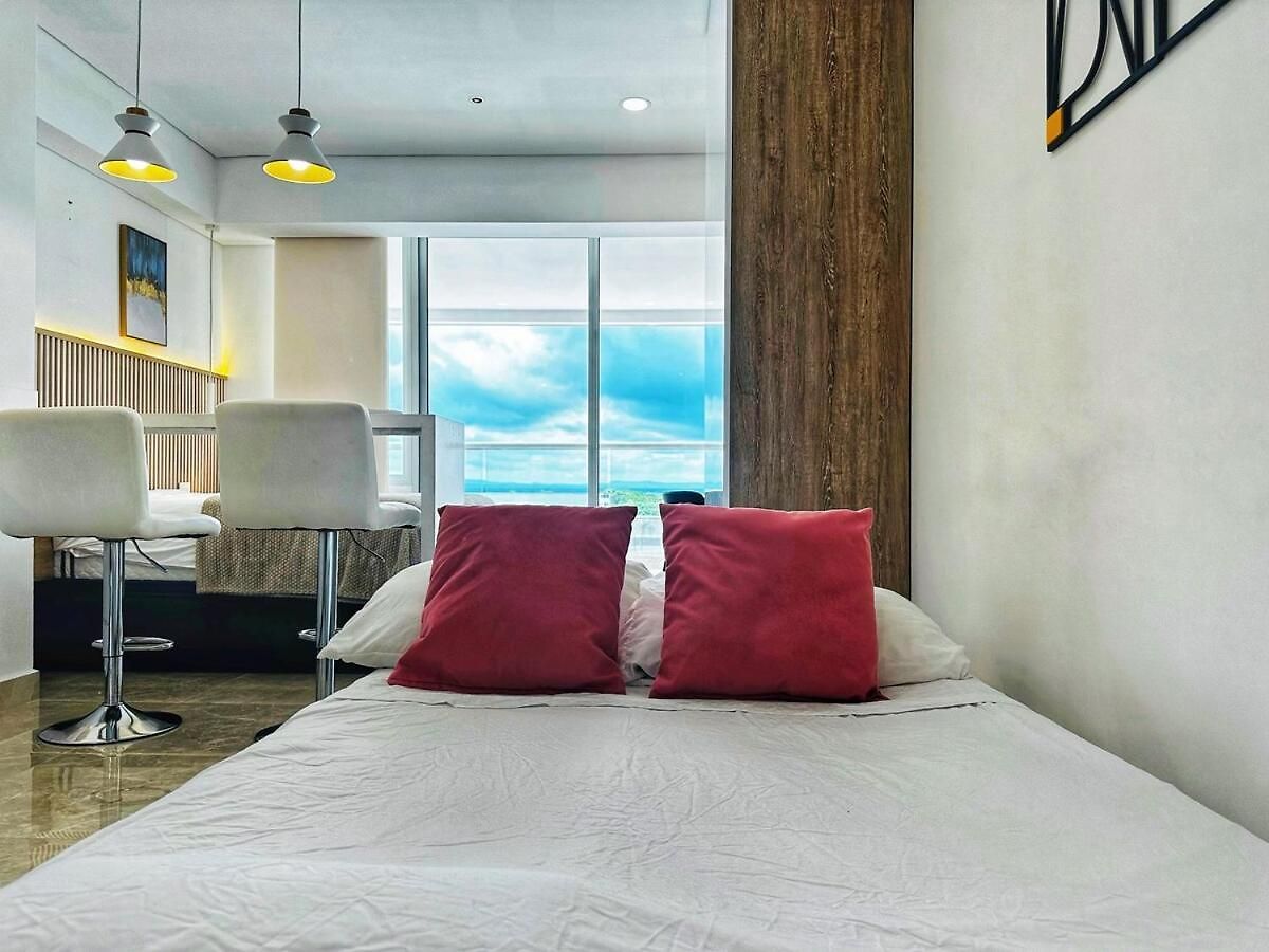 Amazing Loft - 2 Minutes From The Airport! Apartamento Cartagena