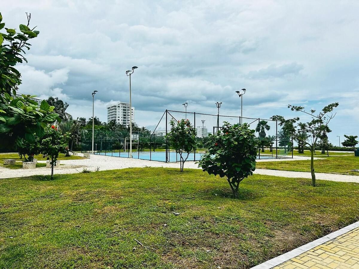 Amazing Loft - 2 Minutes From The Airport! Apartamento *