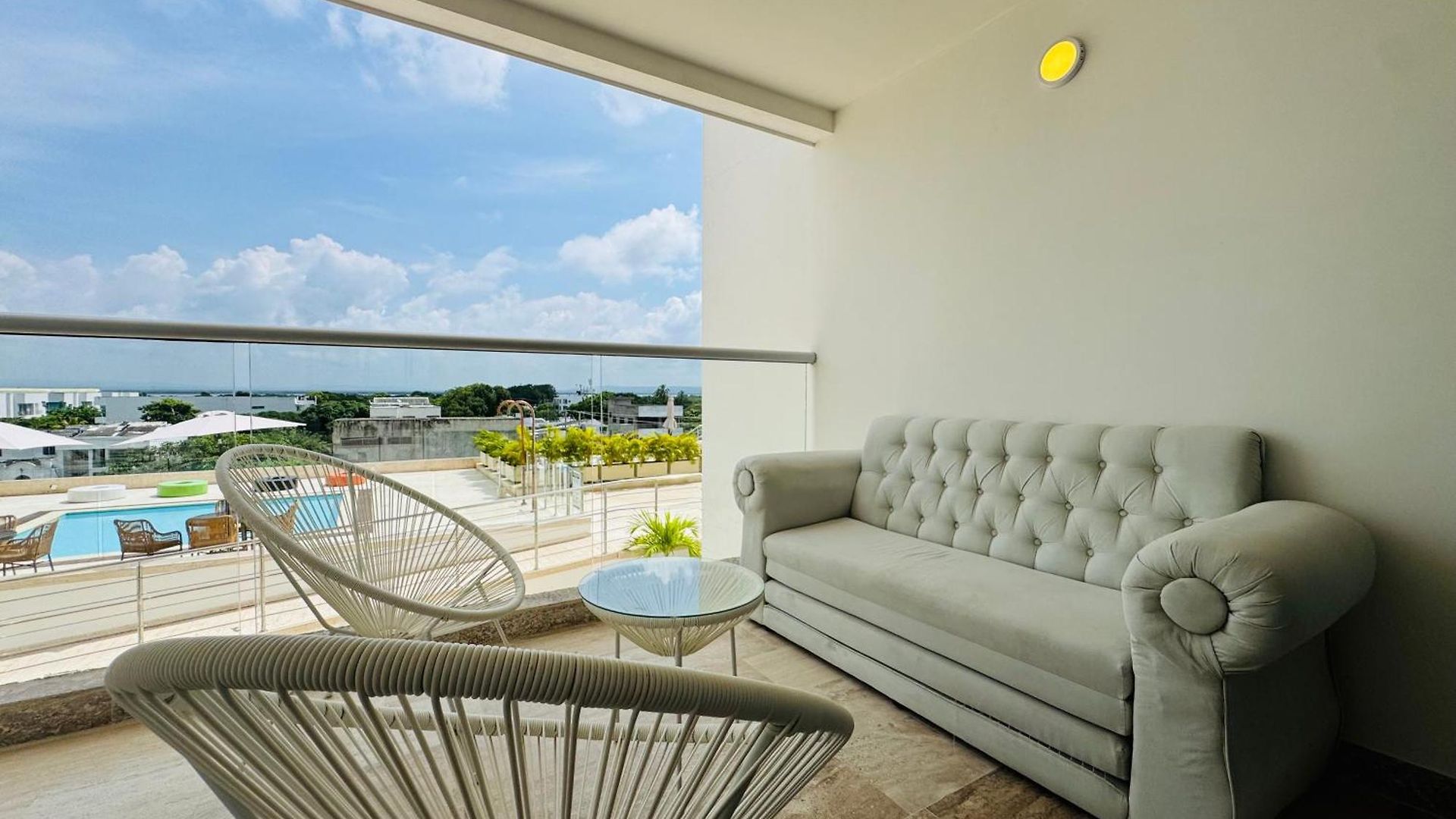 Amazing Loft - 2 Minutes From The Airport! Apartamento Cartagena