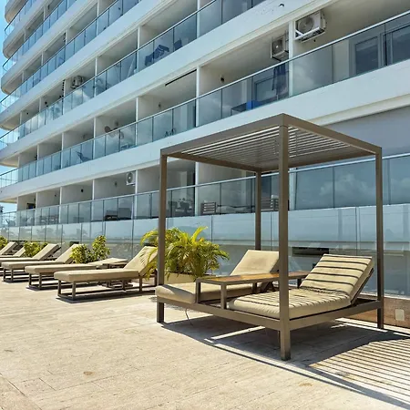 Amazing Loft - 2 Minutes From The Airport! Cartagena