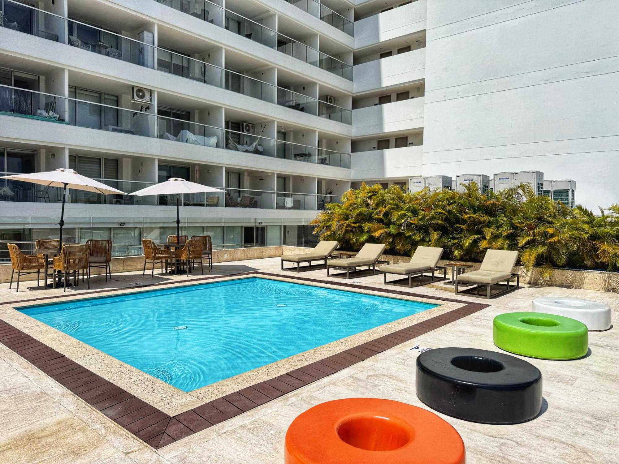 Apartment Amazing Loft - 2 Minutes From The Airport! *